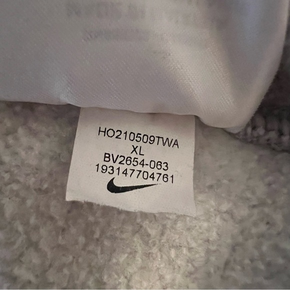 Nike Sportswear Club Fleece Hoodie Mens XL Gray Sweatshirt Pullover BV2654-063‎ - Picture 5 of 6